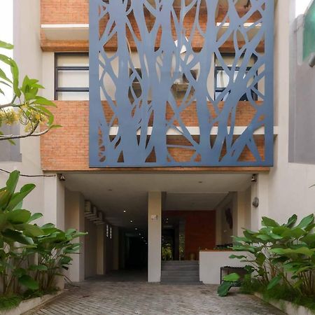Reddoorz Plus Near Radio Dalam 3 Jakarta Exteriér fotografie