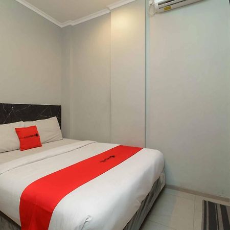 Reddoorz Plus Near Radio Dalam 3 Jakarta Exteriér fotografie