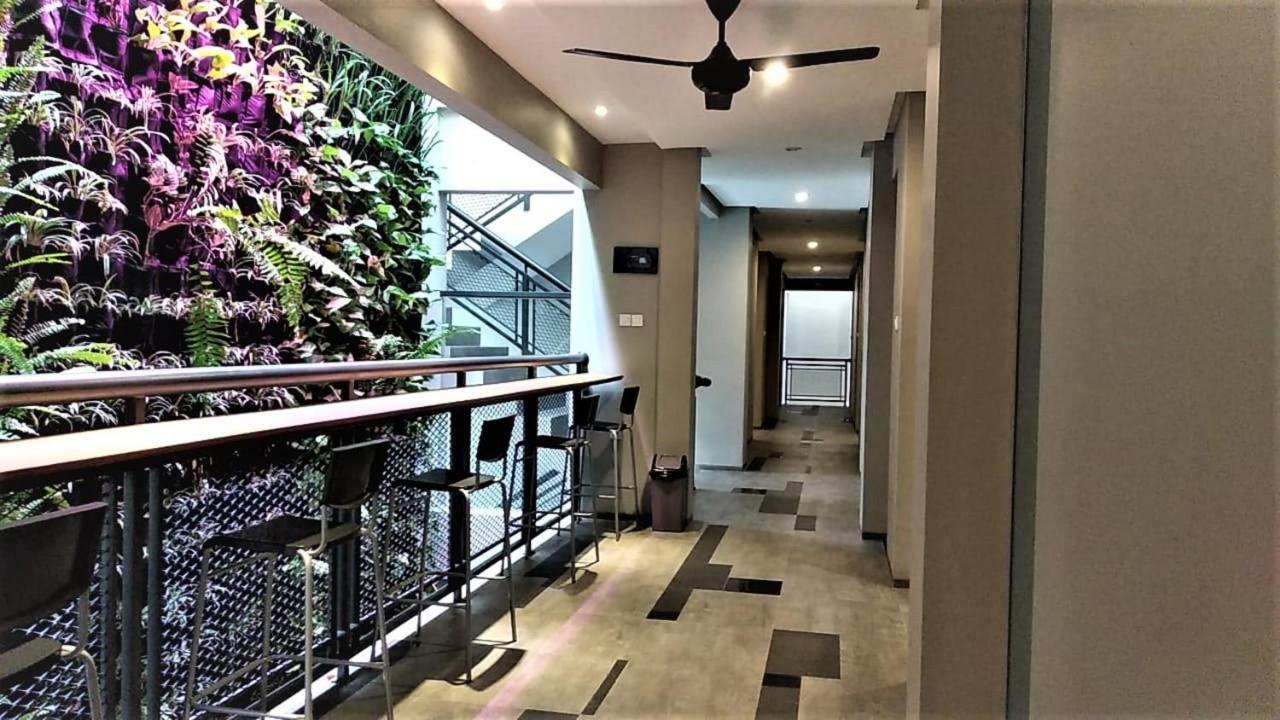 Reddoorz Plus Near Radio Dalam 3 Jakarta Exteriér fotografie