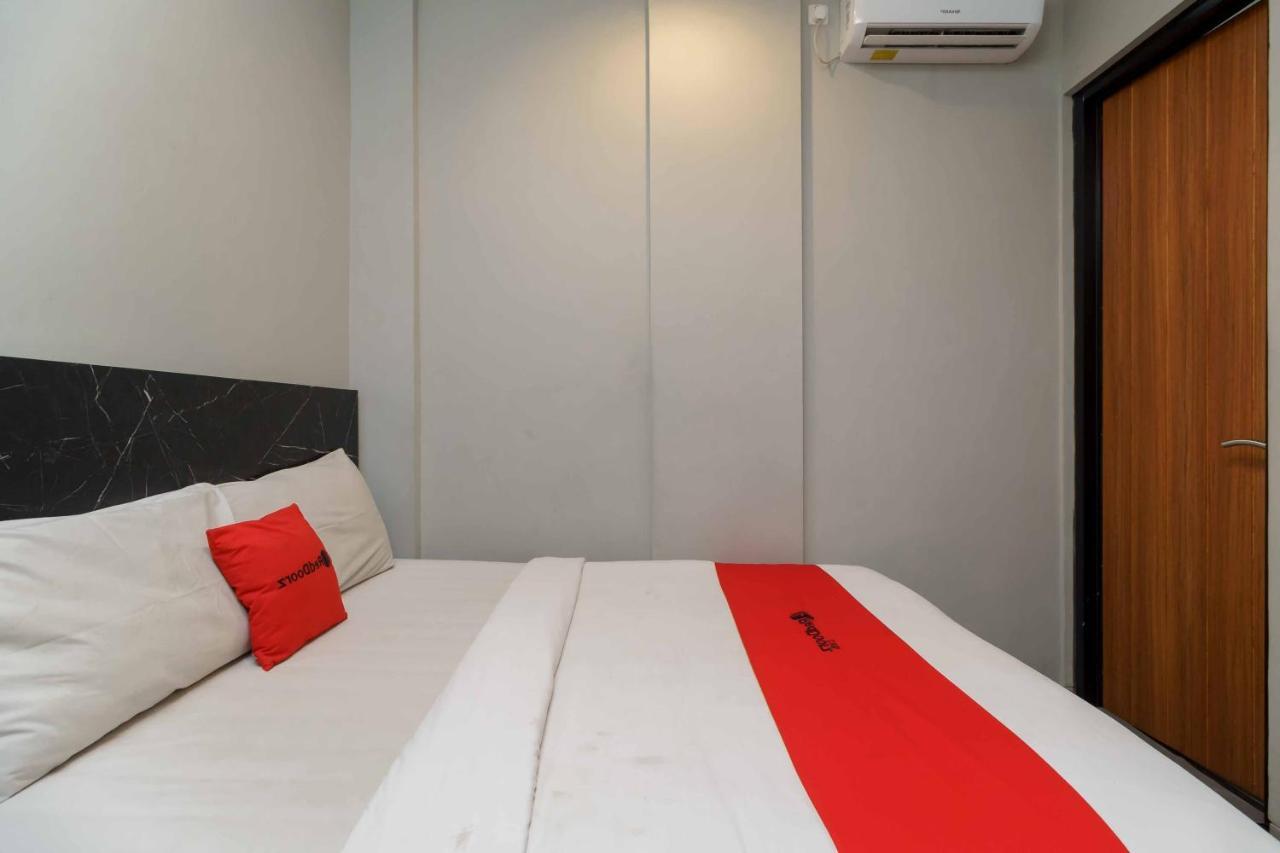 Reddoorz Plus Near Radio Dalam 3 Jakarta Exteriér fotografie